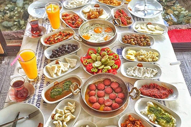 صبحانه های شهر وان | مهاجر سیر ایرانیان