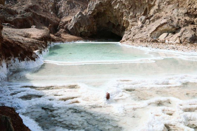 جاذبه های گردشگری جزیره قشم | غار نمکی قشم | مهاجر سیر ایرانیان